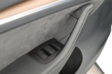 Tesla Model Y - 2023