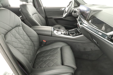 BMW X5 - 2025