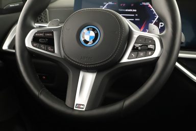 BMW X5 - 2025