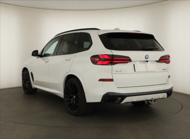 BMW X5 - 2025