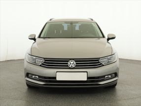 Volkswagen Passat - 2016