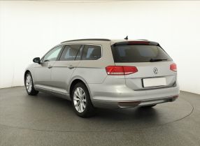 Volkswagen Passat - 2016