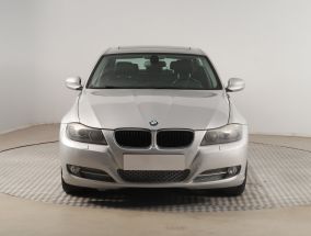 BMW 3 - 2011