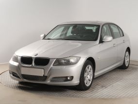 BMW 3 - 2011