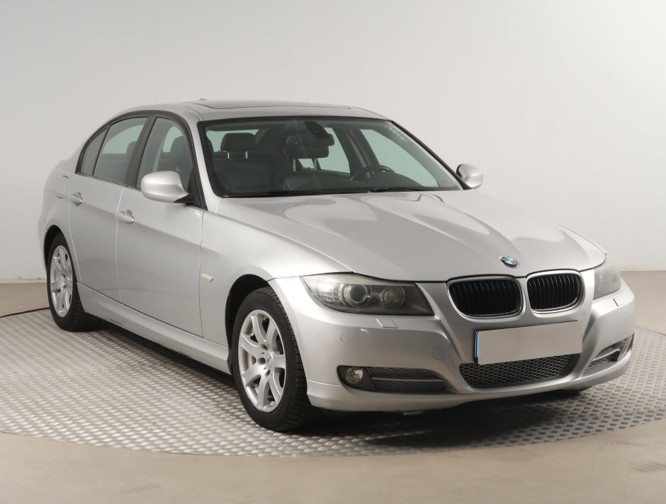 BMW 3 - 2011
