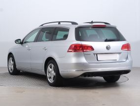 Volkswagen Passat - 2012