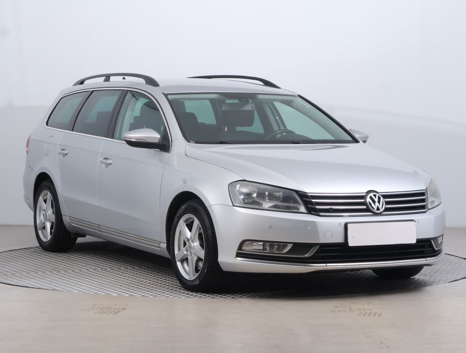 Volkswagen Passat - 2012