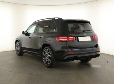 Mercedes-Benz GLB - 2026