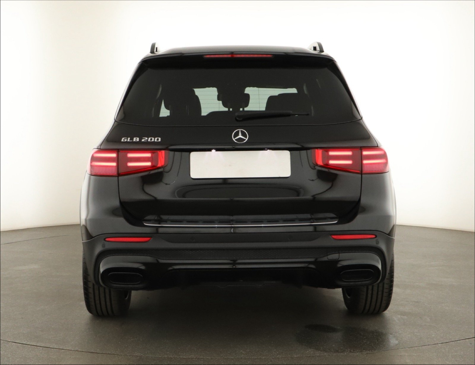 Mercedes-Benz GLB - 2026