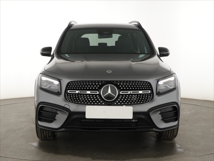 Mercedes-Benz GLB, 2026