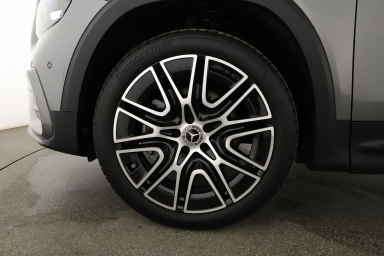Mercedes-Benz GLB - 2026
