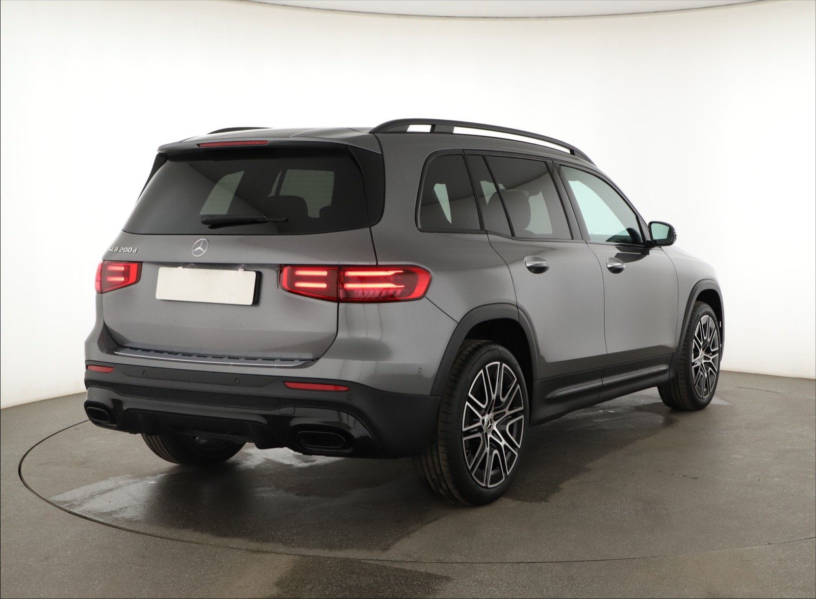 Mercedes-Benz GLB - 2026