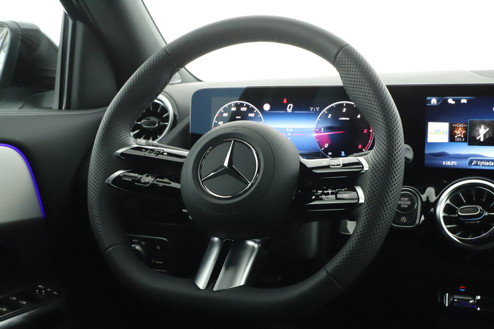Mercedes-Benz GLA - 2025