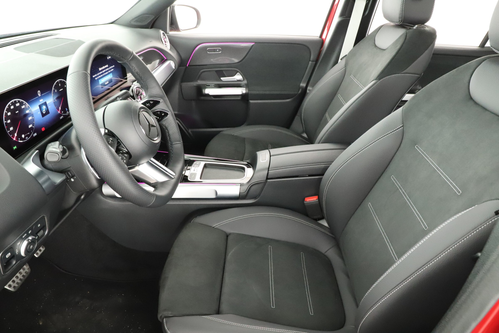 Mercedes-Benz GLB - 2026