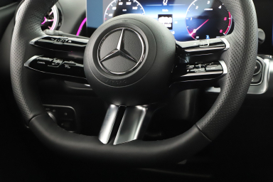 Mercedes-Benz GLB - 2026