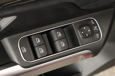 Mercedes-Benz GLB - 2026