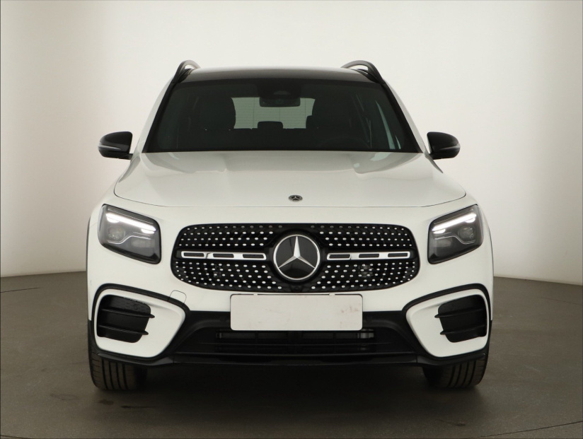 Mercedes-Benz GLB, 2026