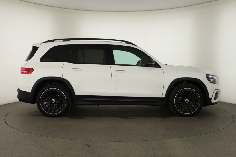 Mercedes-Benz GLB, 2026