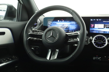 Mercedes-Benz GLA - 2025