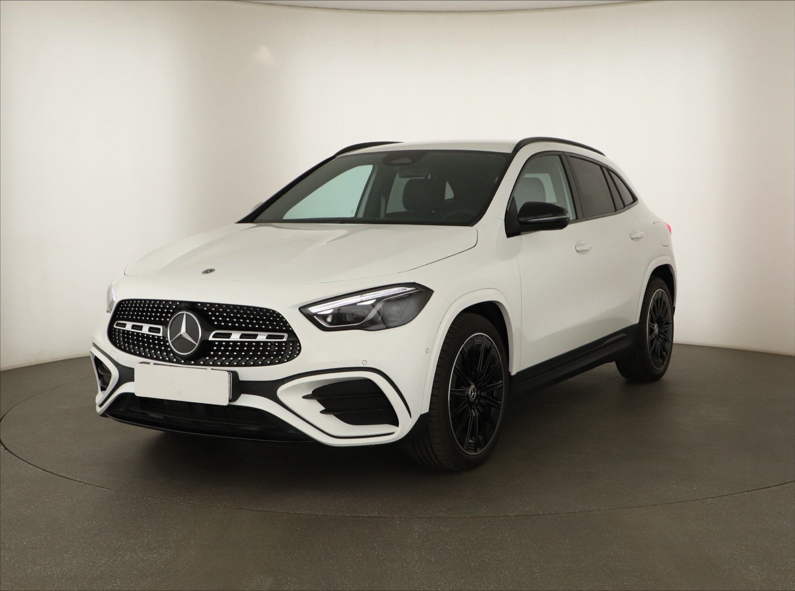 Mercedes-Benz GLA - 2025
