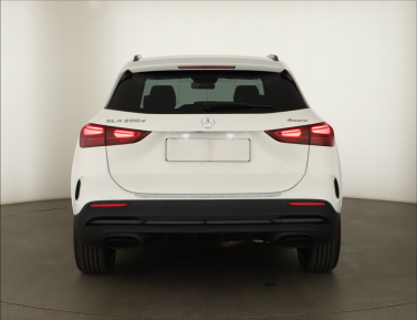 Mercedes-Benz GLA - 2025