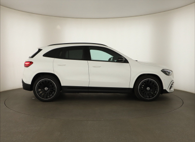 Mercedes-Benz GLA - 2025