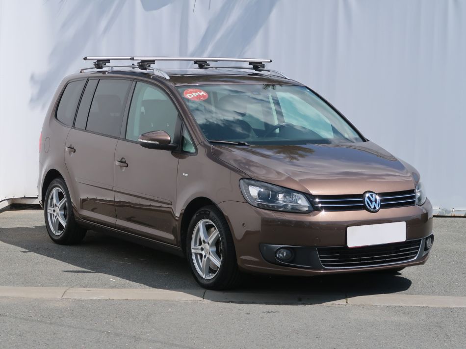 Volkswagen Touran - 2015