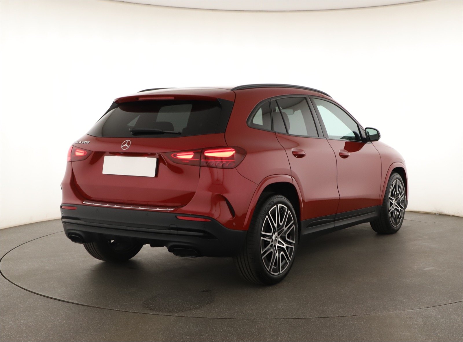 Mercedes-Benz GLA - 2025