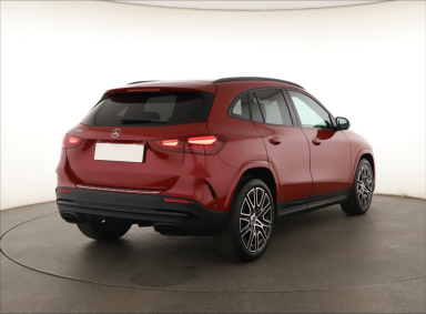 Mercedes-Benz GLA - 2025
