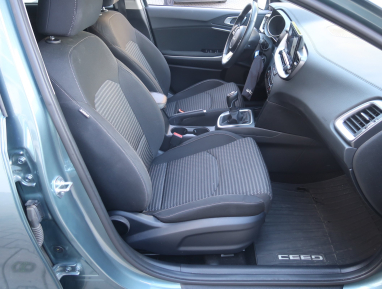 Kia Ceed - 2023