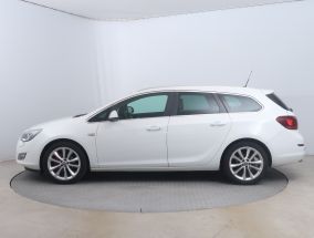 Opel Astra - 2011