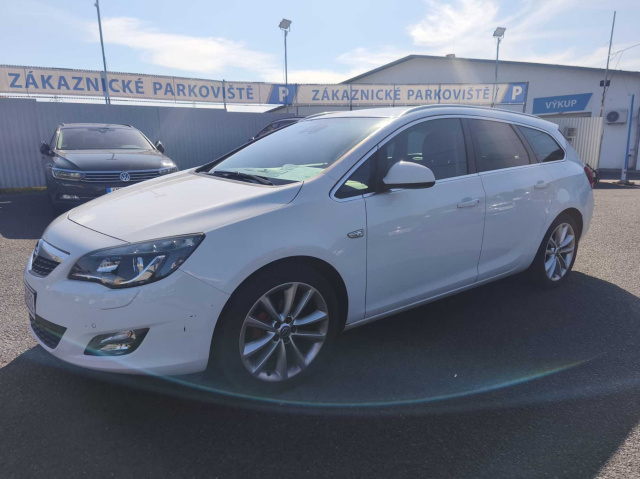 Opel Astra 2011