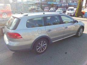 Volkswagen Passat - 2012