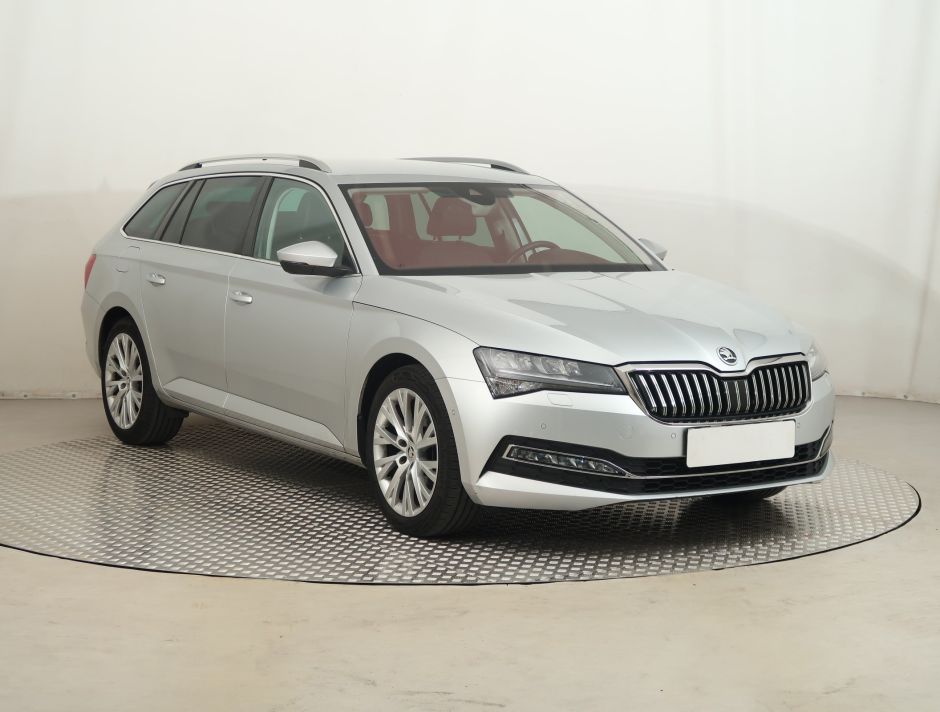 Skoda Superb - 2023