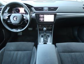 Škoda Superb - 2023