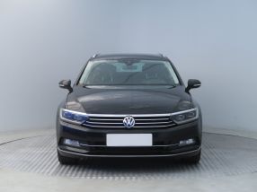 Volkswagen Passat - 2016