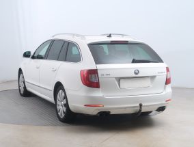 Skoda Superb - 2012