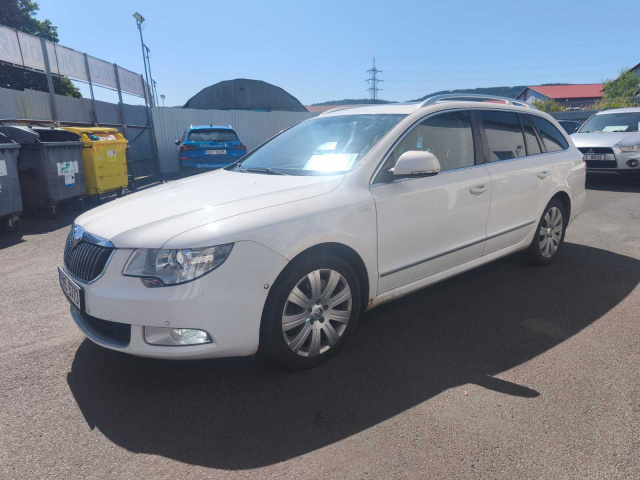 Skoda Superb 2012