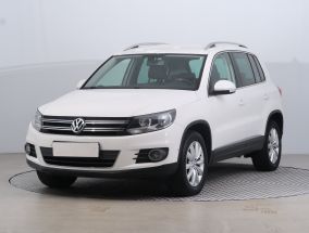 Volkswagen Tiguan - 2012