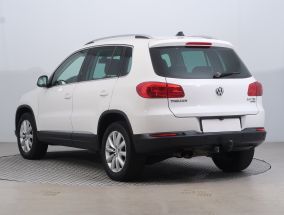 Volkswagen Tiguan - 2012