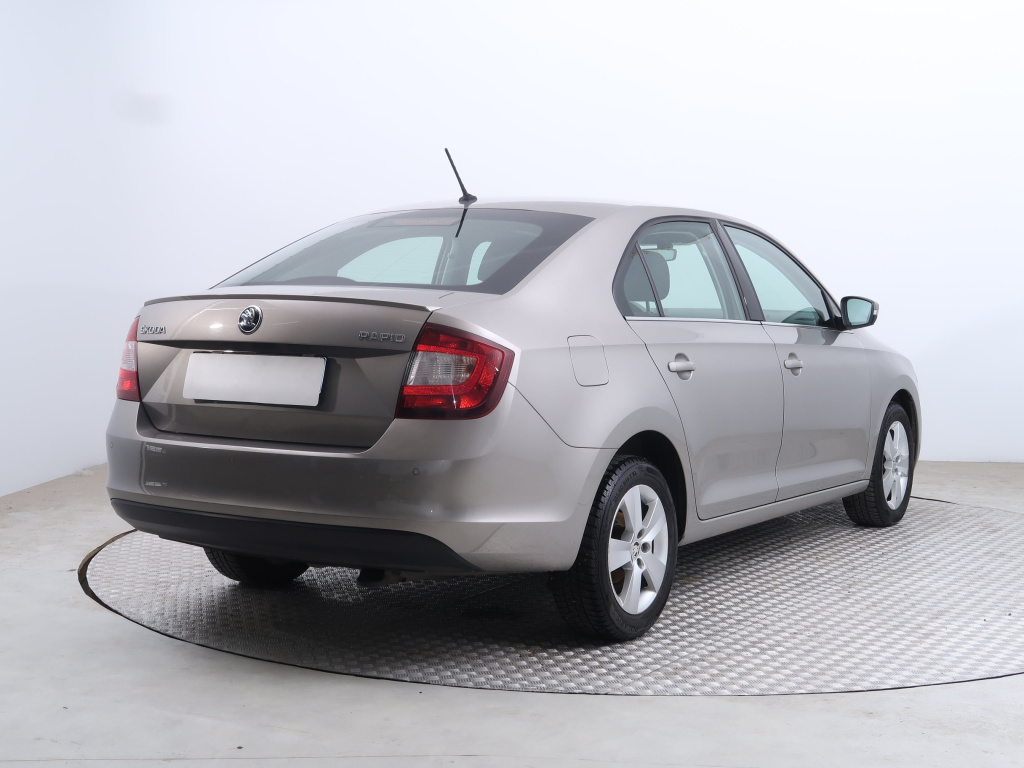 Škoda Rapid