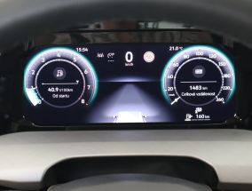 Volkswagen Golf - 2025