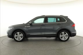 Volkswagen Tiguan - 2020