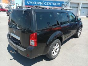 Nissan Pathfinder - 2008