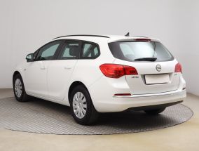 Opel Astra - 2015