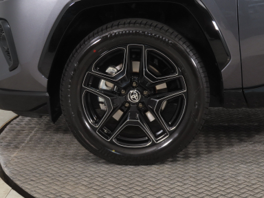 Toyota RAV 4 - 2025