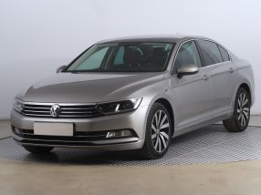 Volkswagen Passat - 2016