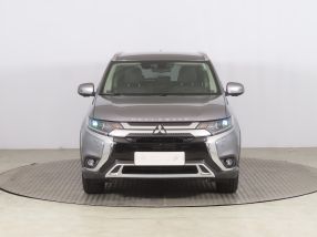 Mitsubishi Outlander - 2019