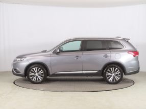 Mitsubishi Outlander - 2019