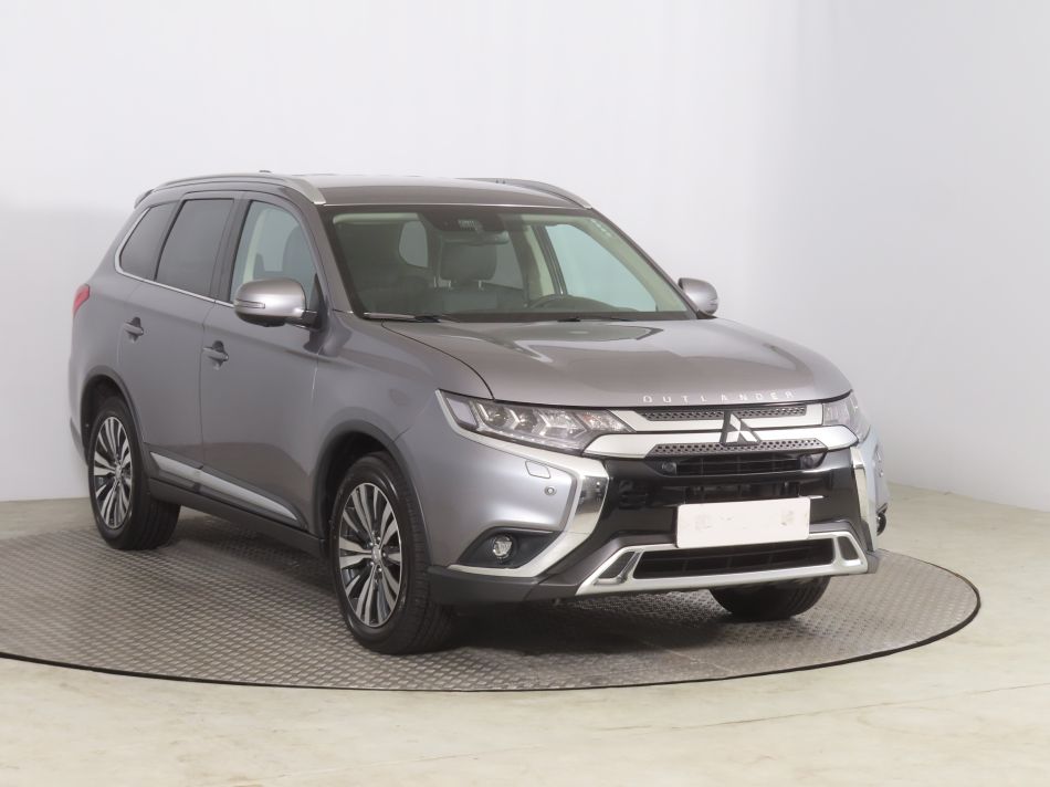 Mitsubishi Outlander - 2019